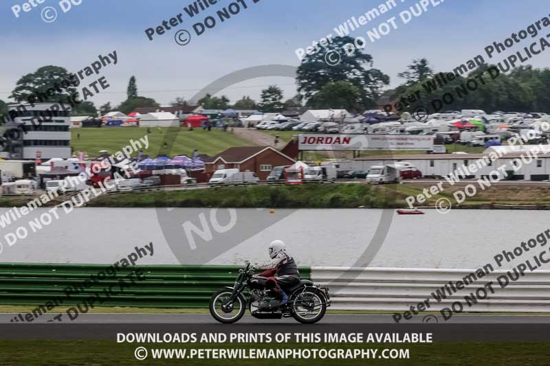 Vintage motorcycle club;eventdigitalimages;mallory park;mallory park trackday photographs;no limits trackdays;peter wileman photography;trackday digital images;trackday photos;vmcc festival 1000 bikes photographs